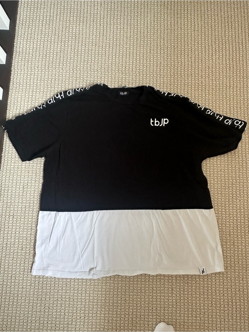Black & White Colorblock Short Sleeve Tee